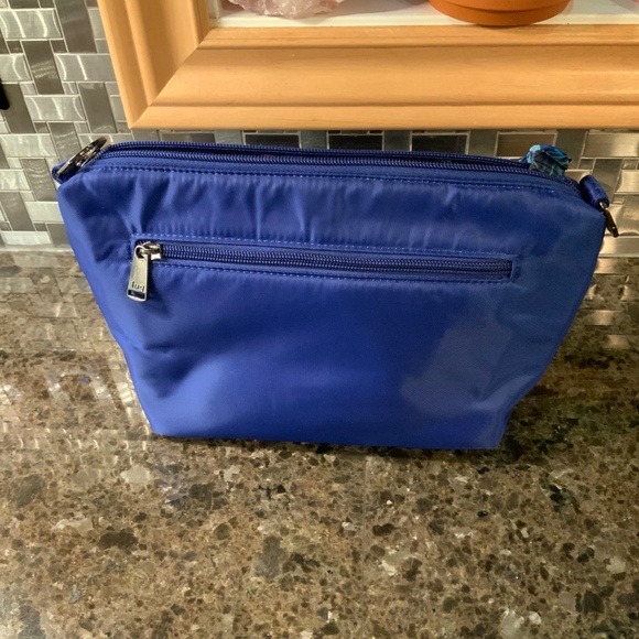 LUG FLARE - BLUE WITH RESORT BLACK LINING AND STRAP - Picture 4 of 6